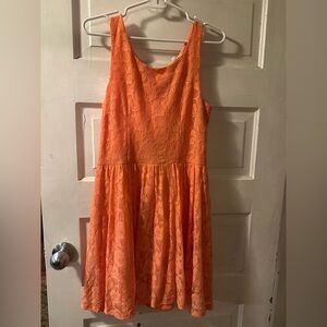 Peachy lace Gianni Bini Dress